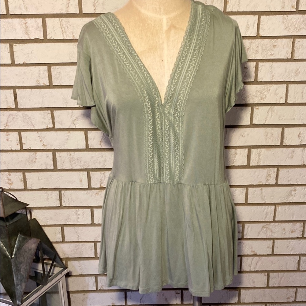 Torrid Green Cap Sleeve Pleated Blouse